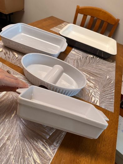 Ceramic baking trays