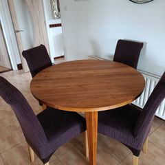 Oak Dining room  table with 4 chairs