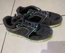 Boys Shoes / Runners / Trainers, 3.5UK