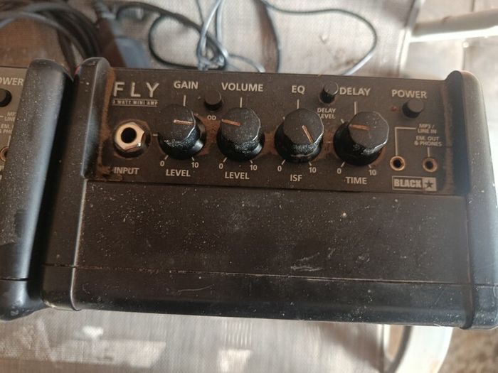 blackstar fly 3 guitar and bass amps