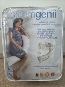 New Dreamgenii pregnancy pillow and feeding