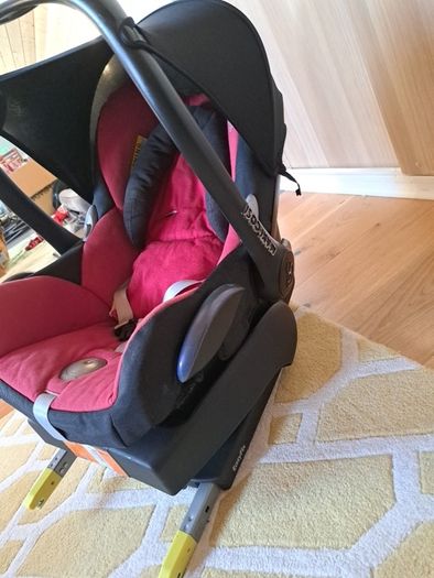 Maxi Cosy Infant Car seat Isofix