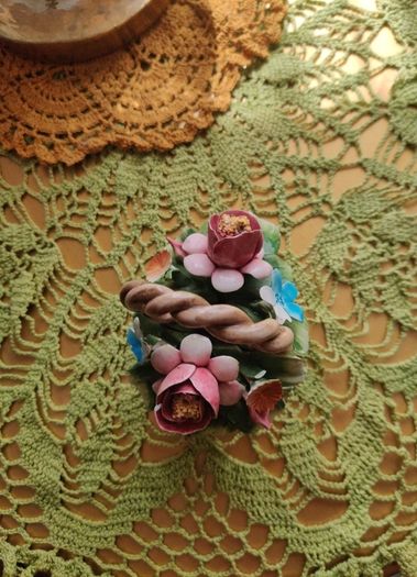 Porcelain flowers