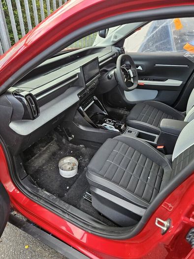Citroen e-c3 2026 full electric. WITH ALL PARTS!!!