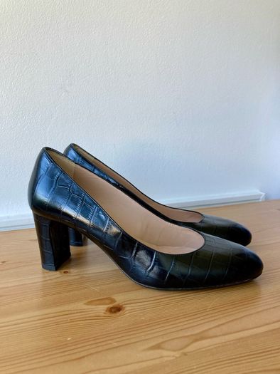 LK Bennett croc effect courts 6/39