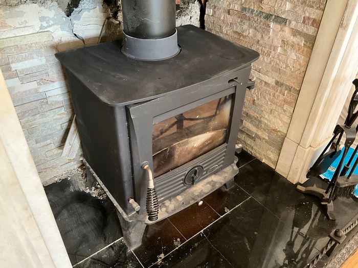 Wood burning stove