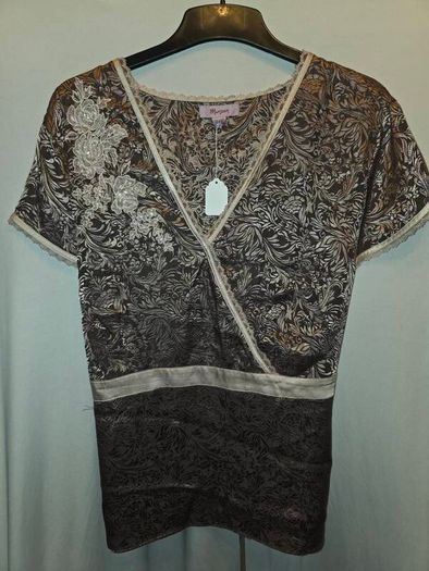 Monsoon Oriental style top size 22