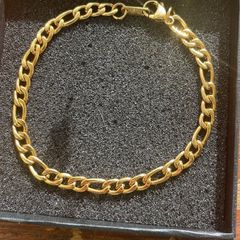 gold bracelet