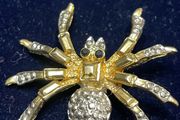 brooch