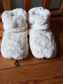 BNWOT Warmies Boots