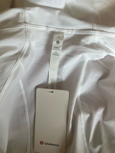 Lululemon windbreaker