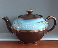 Vintage 1940s Sadler of Staffordshire Teapot