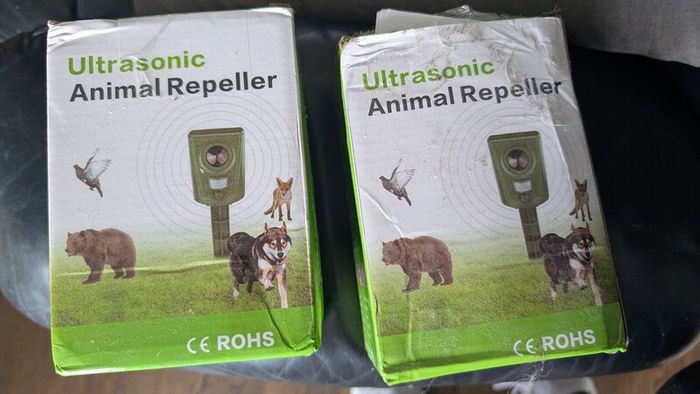 Ultrasonic animal pest repeller