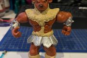Mighty Morphin Power Rangers 1994 Bandai Slash and Block Minotaur Action Figure