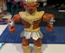 Mighty Morphin Power Rangers 1994 Bandai Slash and Block Minotaur Action Figure