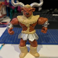 Mighty Morphin Power Rangers 1994 Bandai Slash and Block Minotaur Action Figure
