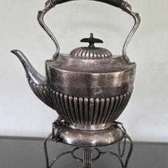 Kettle on Stand Display Collectable