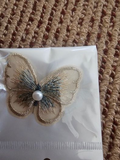 Brand New Fashion Pearl Brooch