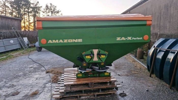Amazone zax