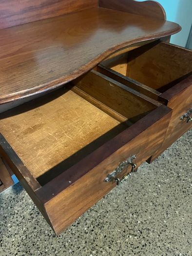 Antique William IV Mahogany Low Sideboard - Compact Size