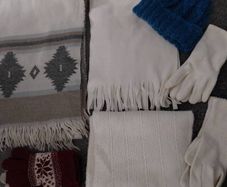 womens hats scarves gloves