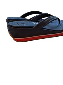 CROCS 'Getaway' wedge flip-flop sandals NeW