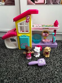 little people Barbie