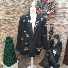 Plus size Black Blazer with embroidered butterfly floral detail uk26