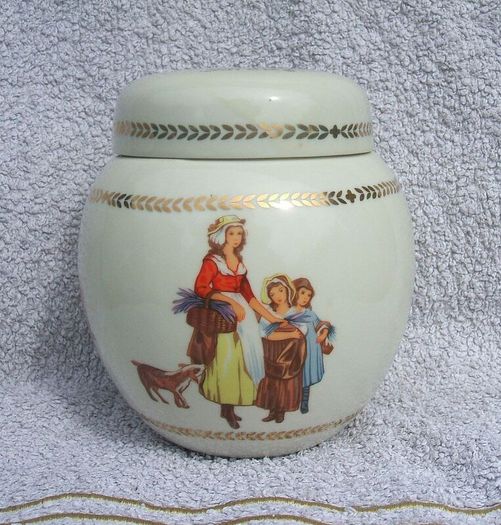 YARDLEY LONDON (Old English Lavender) - a vintage ginger jar with Yardley name and images (1960's / 1970's)