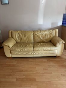 Free Sofa to take away