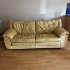 Free Sofa to take away