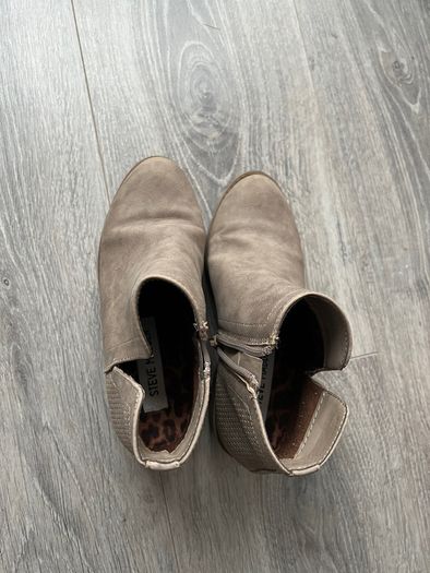 Steve Madden boots
