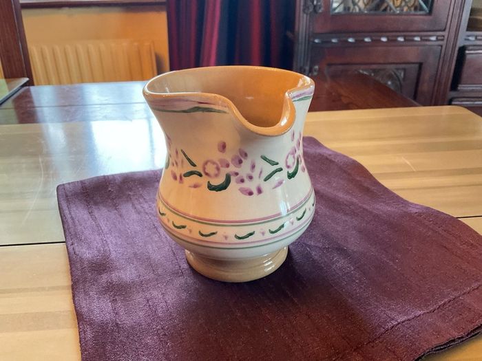 Nicholas Mosse   Further Reduced. lavender creamer  from Washington  Creek USA . 4 inches in height