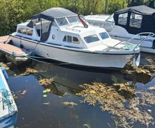27ft Elysian Centre console