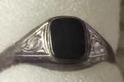 Vintage sterling silver Onyx ring