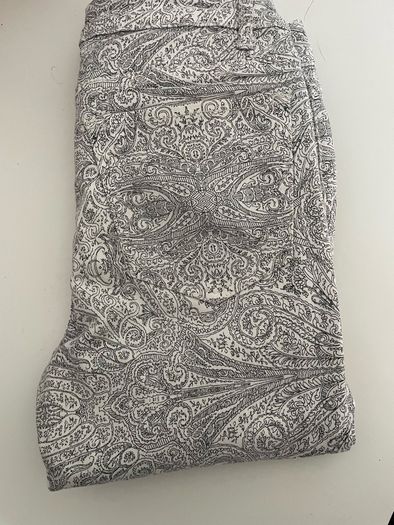 zara jeans size 8-10