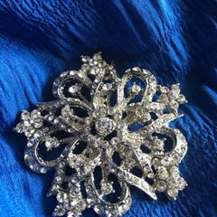 jon richard brooch