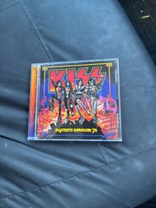 Kiss - Destroys Anaheim 76