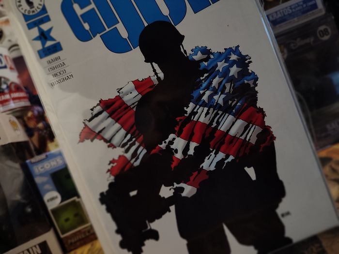 G.I. Joe ! First Issue ! White Cover with Blue Lettering Variant ! 1995 ! IDW !