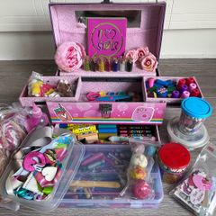 Arts & Craft Supplies