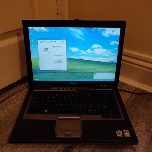 Windows XP Laptop Dell Latitude D630