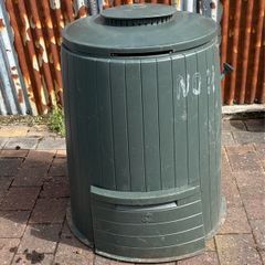 Compost bin
