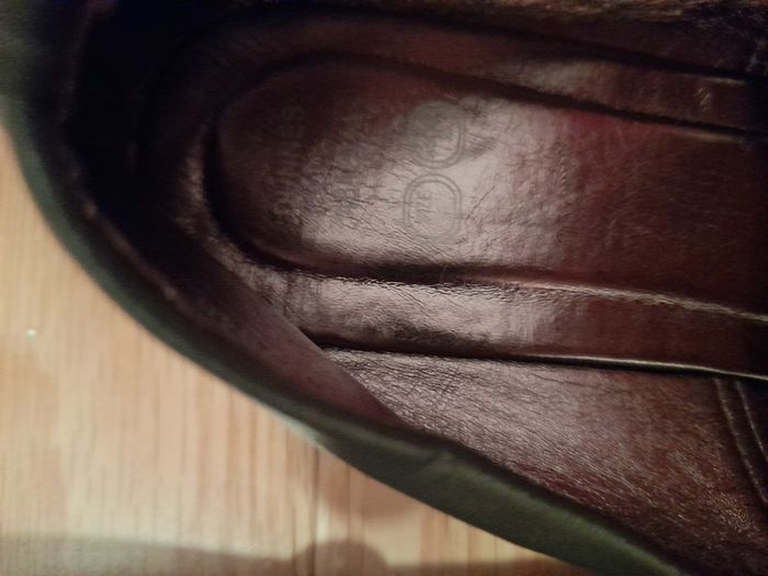Girl's shoes