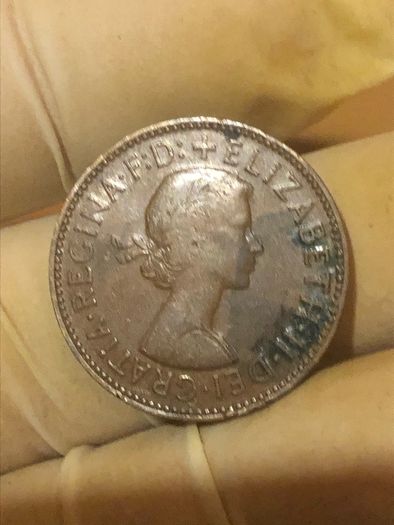 Elizabeth Halfpenny  x28 Pictures of each coin