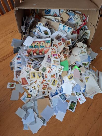 3.5 kg world stamps on paper