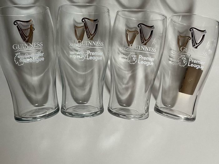 Guinness magners bulmers beer Official Pint Glass