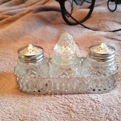 salt & pepper