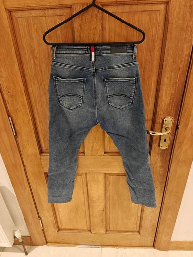 Women's Jeans Bundle - Tommy Jeans (Size 30) & ONLY Black Crop (Size 28-30)