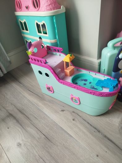 Gabby's Dollhouse boat