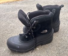 The North Face men's winter boots